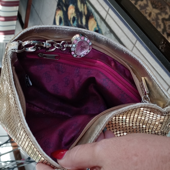 Guess Mesh Cosmetic Case - Picture 11 of 12